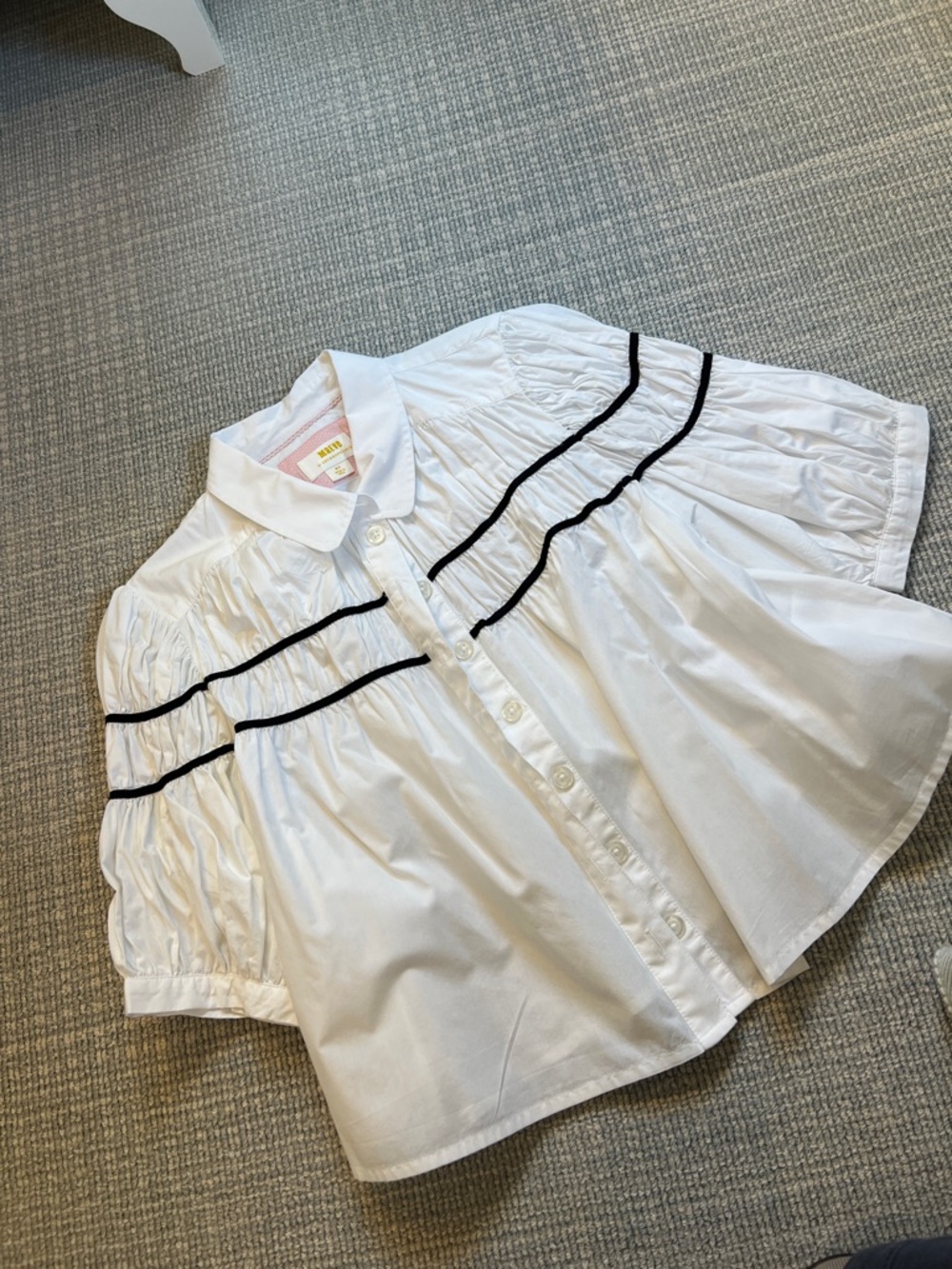Maeve White Button-Front Puff Sleeve Blouse with Black Trim